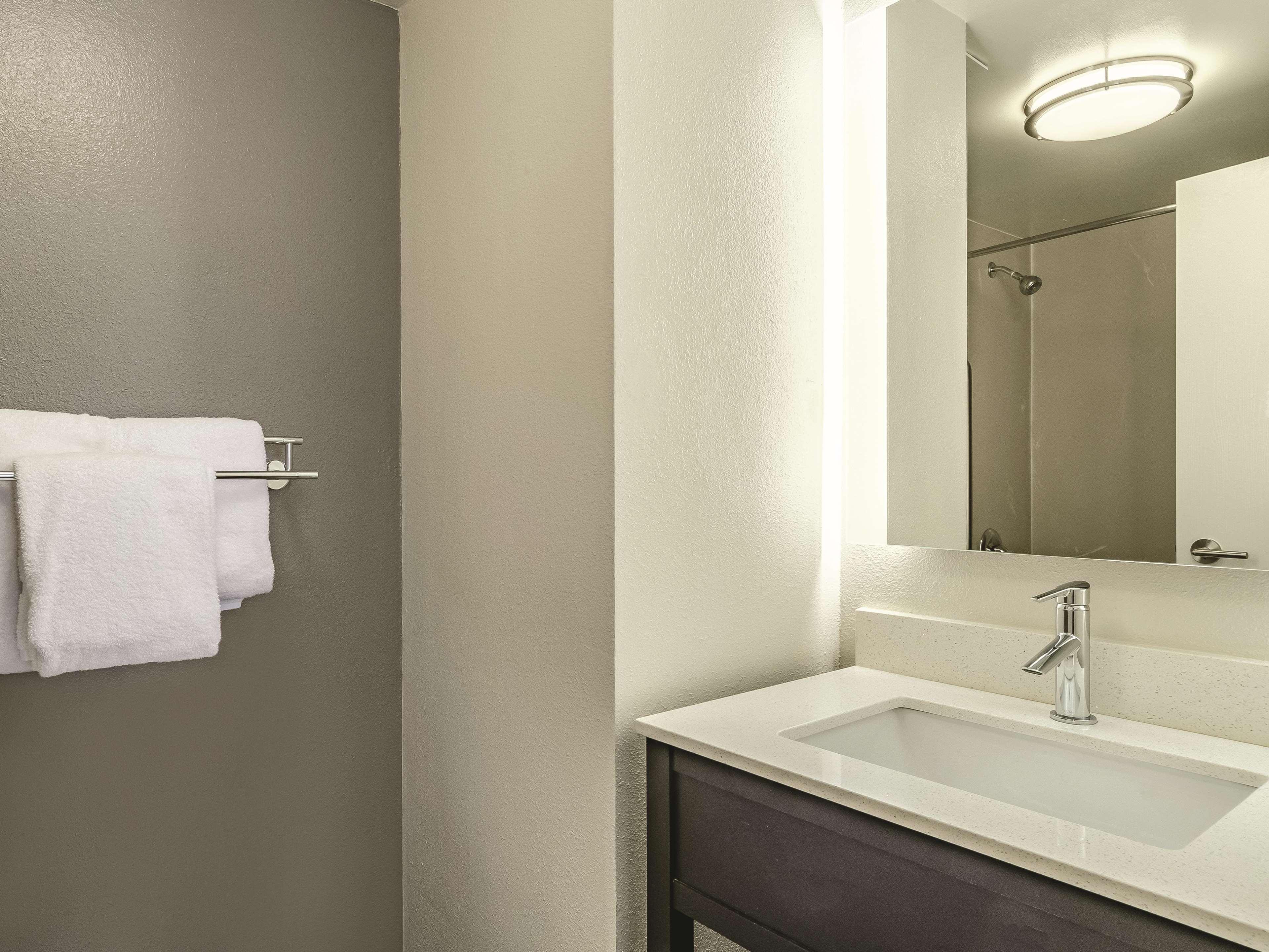 Hotel La Quinta By Wyndham Warwick Providence Airport Zewnętrze zdjęcie