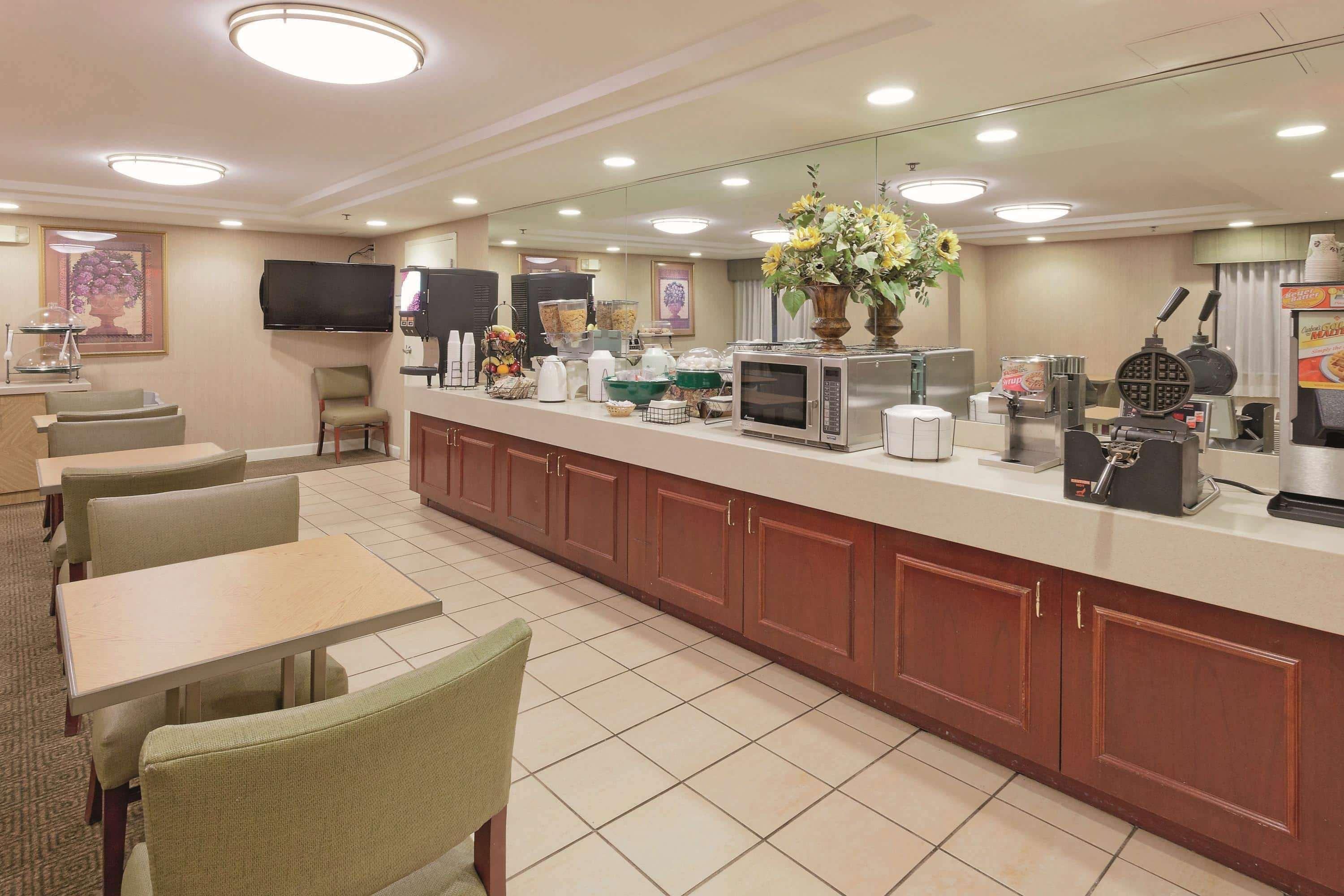 Hotel La Quinta By Wyndham Warwick Providence Airport Zewnętrze zdjęcie