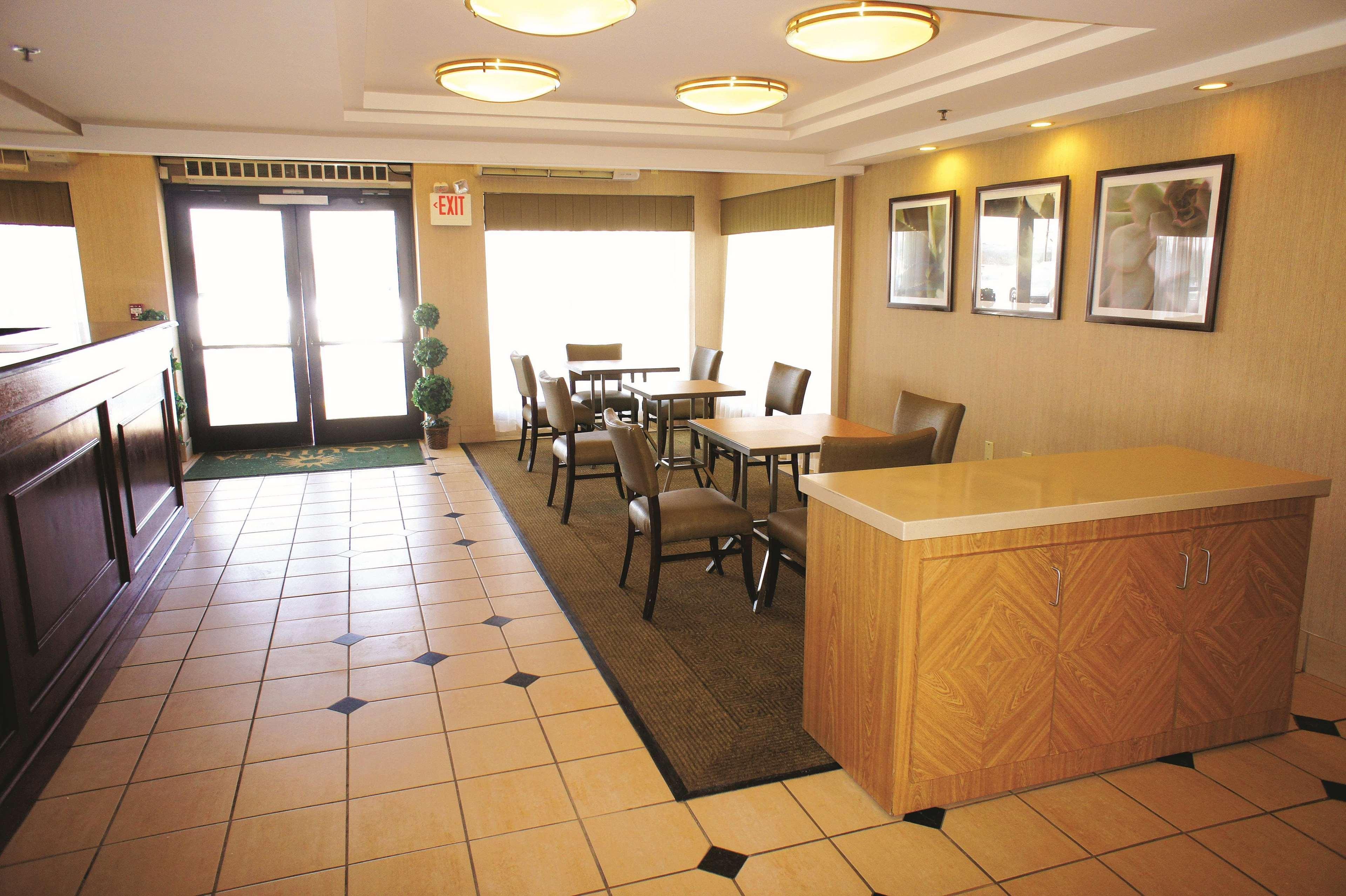 Hotel La Quinta By Wyndham Warwick Providence Airport Zewnętrze zdjęcie